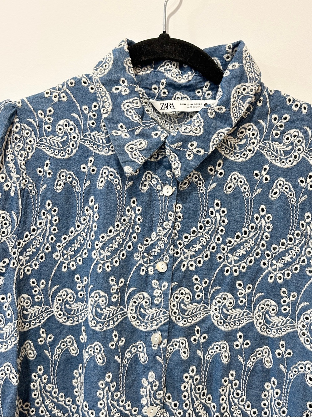 Zara Eyelet Tunic - Picture 4 of 4